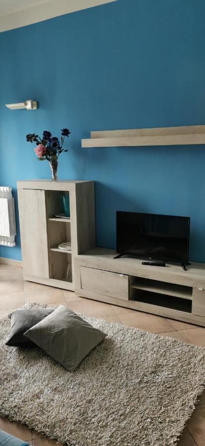 Attico Trilocale Con Solarium A Borghetto Santo Spirito Apartment Luaran gambar