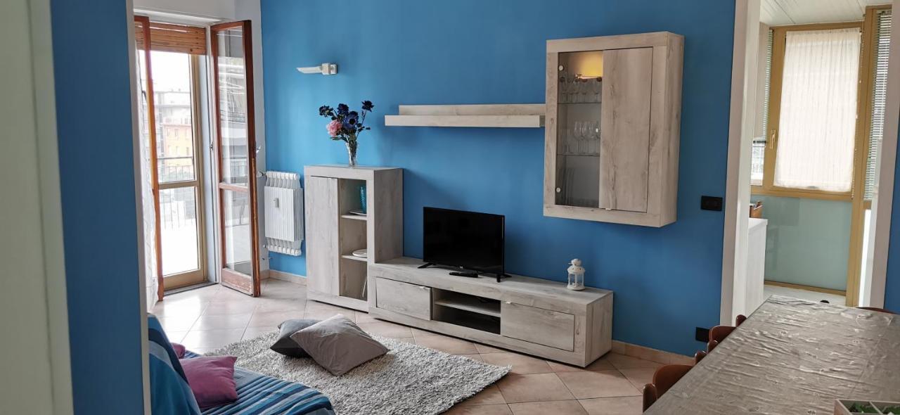 Attico Trilocale Con Solarium A Borghetto Santo Spirito Apartment Luaran gambar